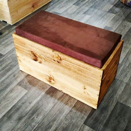 הדום אחסון כולל מזרן.