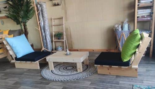 פינת זולה 1+1 ושולחן