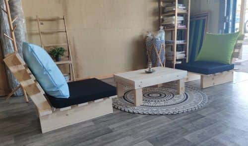 פינת זולה 1+1 ושולחן