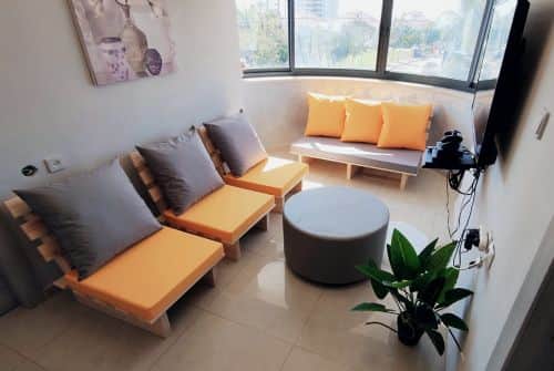 פינת זולה 3+1+1+1 ושולחן