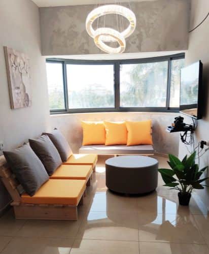 פינת זולה 3+1+1+1 ושולחן