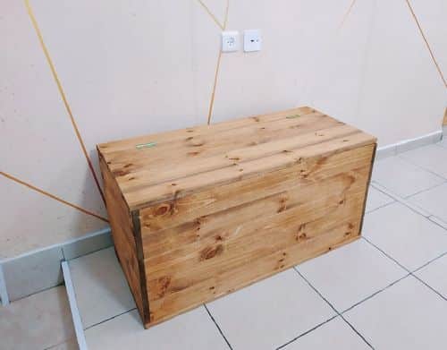 ארגז אחסון נפתח מעץ מלא