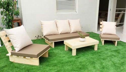 פינת זולה 3+1+1 ושולחן